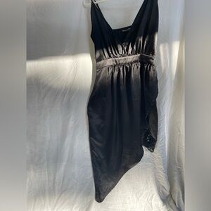 Pretty Little Thing - Little black dress